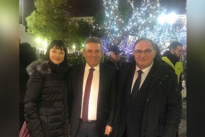 O Δημήτρης Καλογερόπουλος στην φωταγώγηση του δήμου Ιλίου για τις εκδηλώσεις των Χριστουγέννων