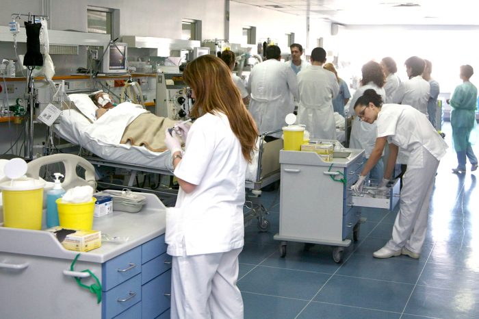 Κικίλιας: Άμεσα 3.500 προσλήψεις στην Υγεία -Γιατροί, νοσηλευτές, τραυματιοφορείς