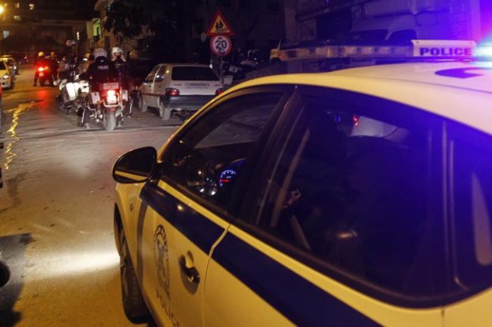 Πυροβολισμοί στο Χαϊδάρι – «Γάζωσαν» το αυτοκίνητο που επέβαινε 49χρονος