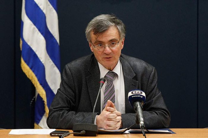 Σωτ. Τσιόδρας: Εως 10.000 άτομα έχουν προσβληθεί στην Ελλάδα