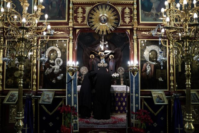 Κοροναϊός: Λειτουργίες «κεκλεισμένων των θυρών» ζητά η Εκκλησία της Ελλάδος
