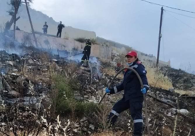 Η ΕΔΟΚ Αγίας Βαρβάρας στην κατάσβεση της χθεσινής φωτιάς στο Όρος Αιγάλεω