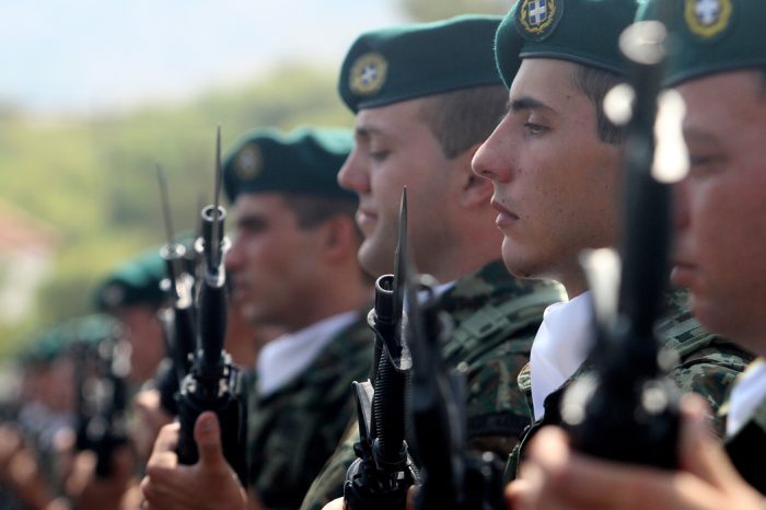 Έρχονται 2.600 προσλήψεις στις Ένοπλες Δυνάμεις