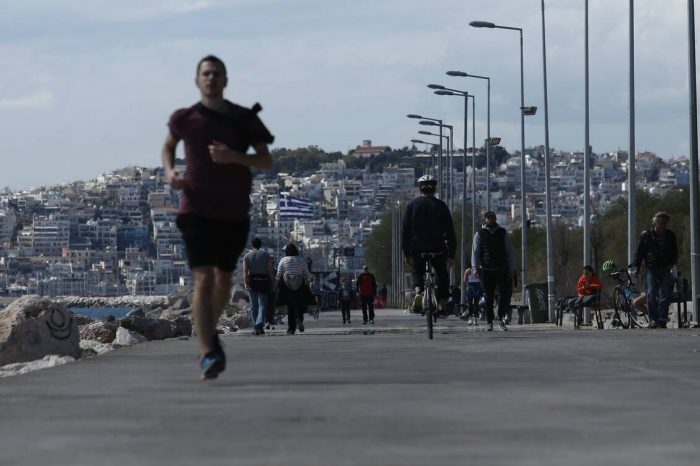 Κορονοϊός: «Μαραθωνοδρόμοι» οι Έλληνες! Πάνω από 1 εκατομμύριο SMS στο 13033 για άθληση την Κυριακή