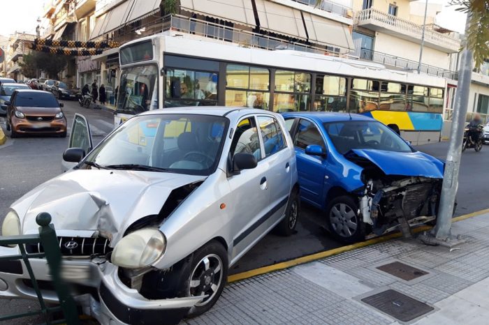 Τρακάρισμα πριν από λίγο στην λεωφόρο Ελευθερίου Βενιζέλου