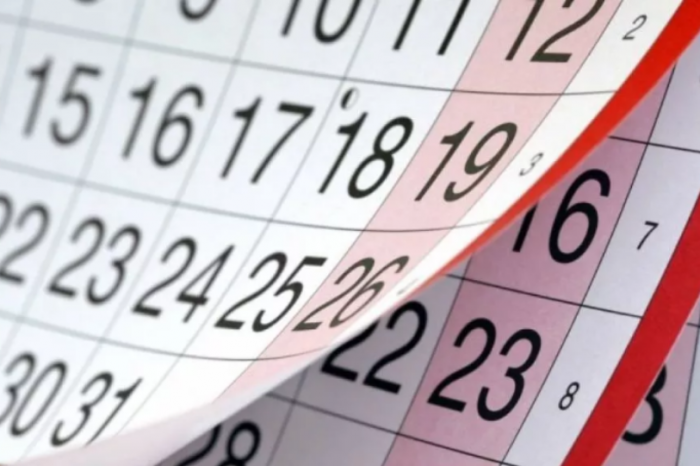 Αργίες 2021: Ποιες μέρες καθόμαστε – Πότε πέφτουν τριήμερα και τετραήμερα