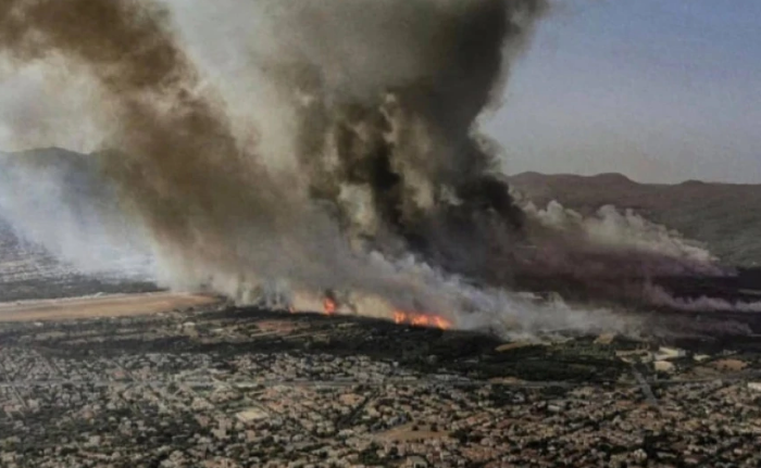 Φωτιά στην Βαρυμπόμπη: «Ανάλογη της θερμικής έντασης στην ατομική βόμβα στην Χιροσίμα η επαγωγική στήλη καπνού»