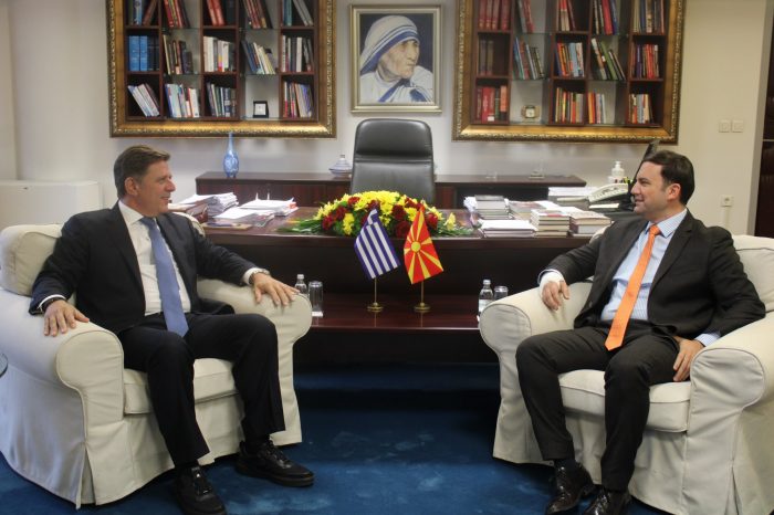 Συνάντηση του Αναπληρωτή Υπουργού Εξωτερικών Μιλτιάδη Βαρβιτσιώτη με τον Υπουργό Εξωτερικών της Βόρειας Μακεδονίας Bujar Osmani