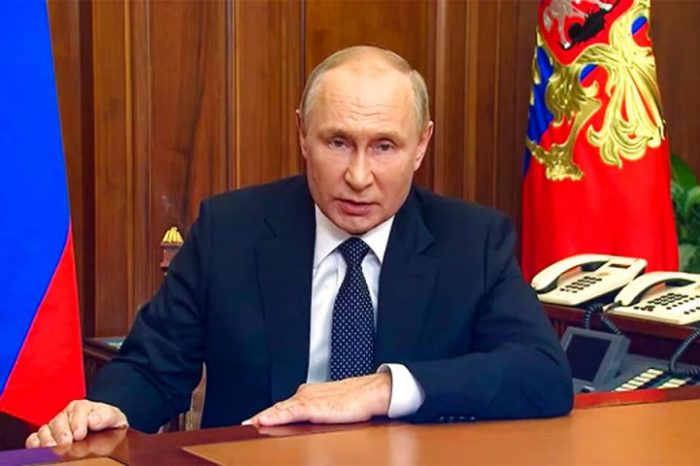 Κίνηση απελπισίας και Υπογραφή ήττας από τον ηγέτη του Κρεμλίνου. Εκτός από τις μάχες χάνει και στο εσωτερικό την στήριξη του λαού