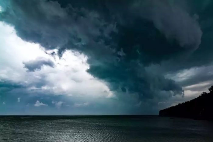 Έκτακτο δελτίο επιδείνωσης καιρού: Βροχές, καταιγίδες και χαλάζι από το βράδυ της Δευτέρας - Πού θα «χτυπήσουν»