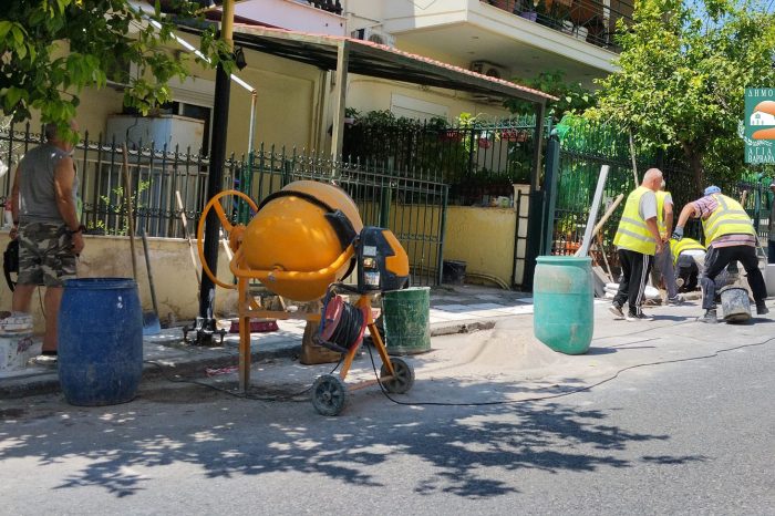 Π. Περάκης: Μας φτιάχνει την μέρα... Όταν βλέπουμε καθημερινά τεχνίτες εργολάβων ή της τεχνικής υπηρεσίας του Δήμου μας, να εργάζονται μεθοδικά