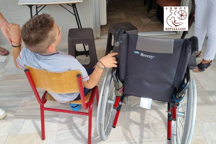 Νίκος Χουρσαλάς: Τα καταφέραμε! 2 αναπηρικά αμαξίδια μέσω της δράσης με τα πλαστικά καπάκια