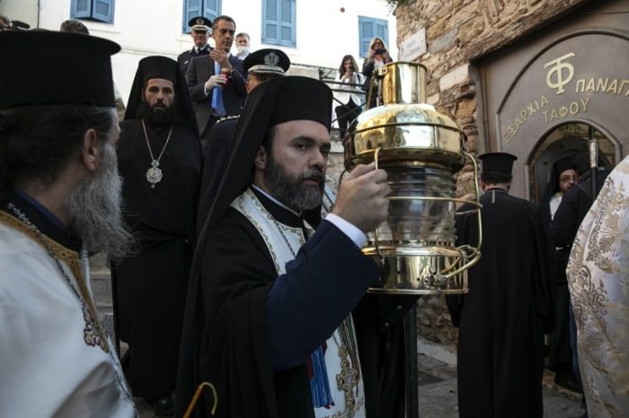 «Εμπλοκή» με το Άγιο Φως στην Ελλάδα λόγω Ισραήλ - Στήνεται ειδικό σχέδιο