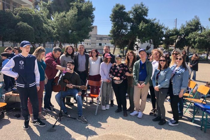 Επίσκεψη του Αντιπεριφερειάρχη Π.Ε. Δυτικού Τομέα Αθηνών Βασίλειου Λώλου στο 1ο Ειδικό Σχολείο Περιστερίου