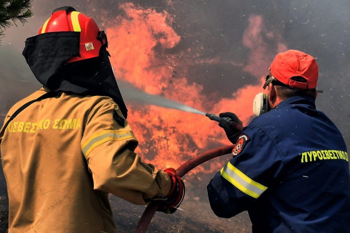 Ασπρόπυργος: Ξανά  πυρκαγιά στην περιοχή Λάκκα Κάτσαρη